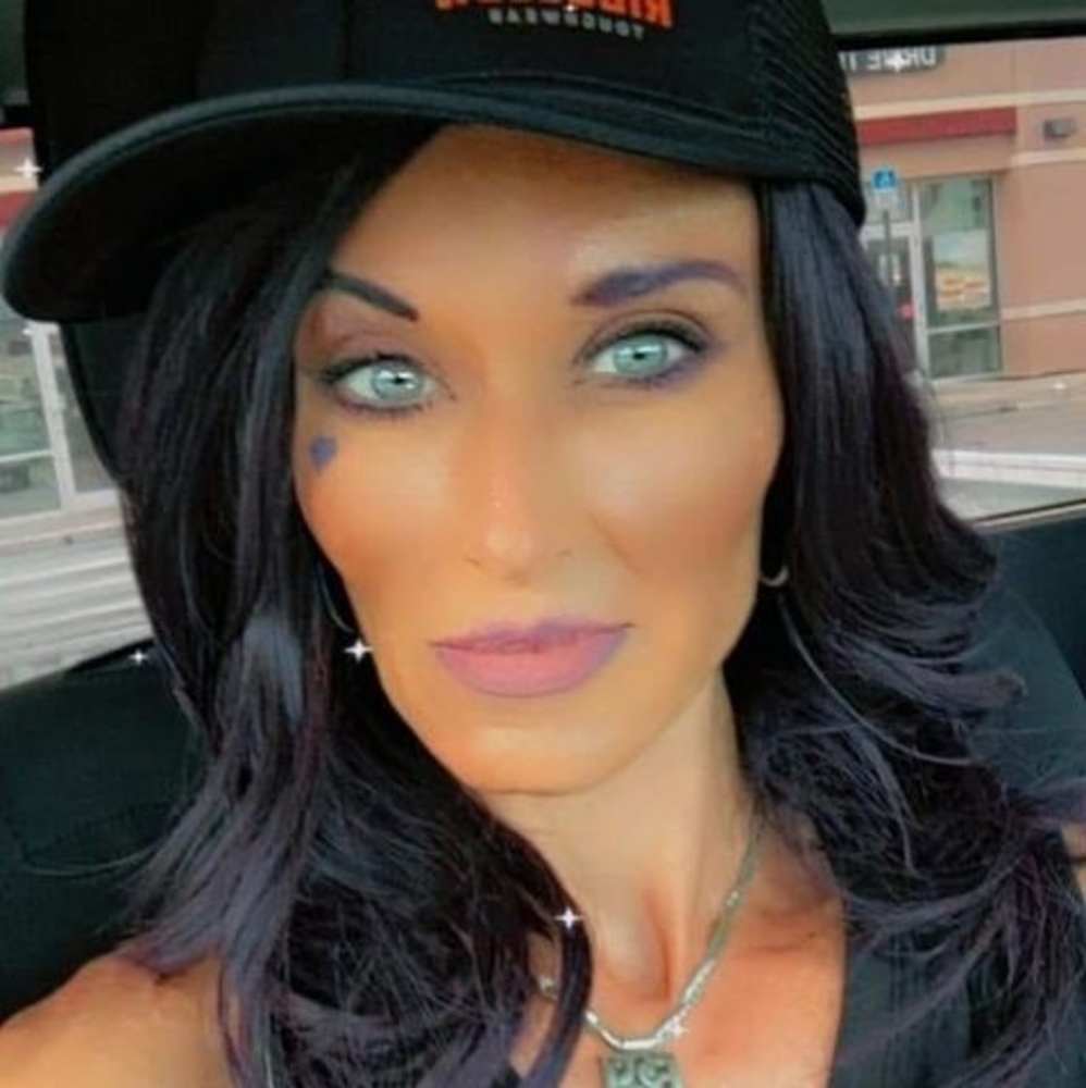 Meet your Posher, Bri ally